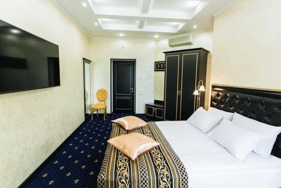 Аренда дома 800 м², Костанди ул., 47