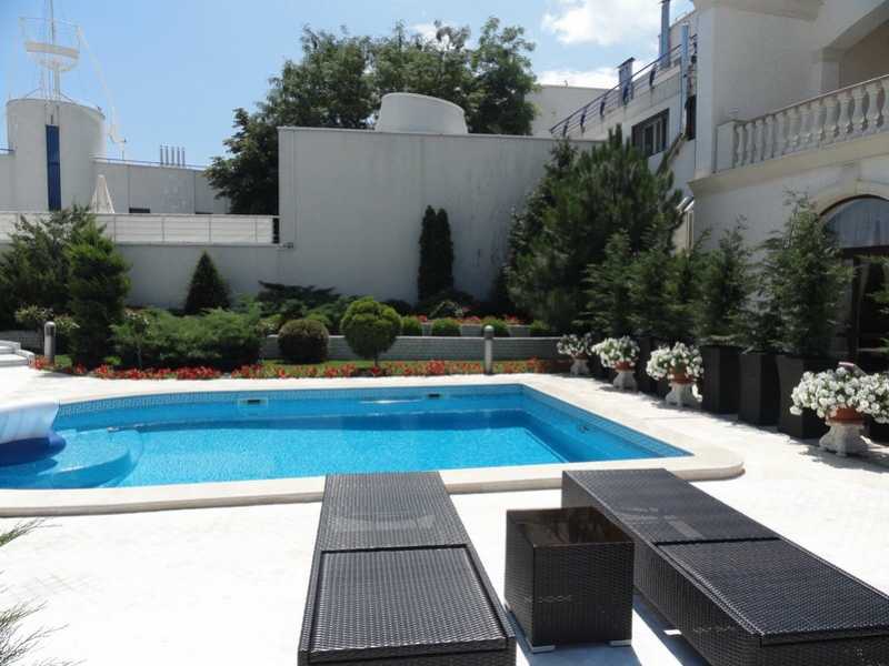 Аренда дома 800 м², Костанди ул., 47