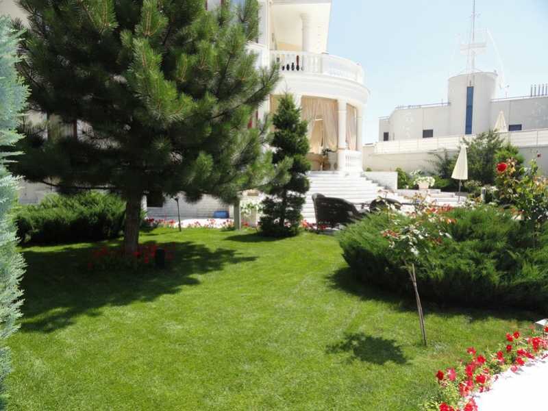 Аренда дома 800 м², Костанди ул., 47