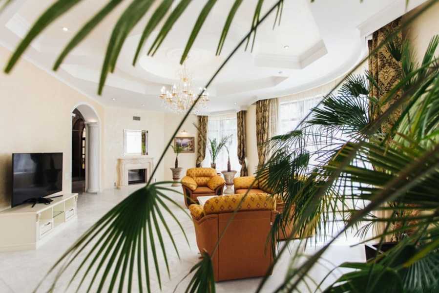 Аренда дома 800 м², Костанди ул., 47