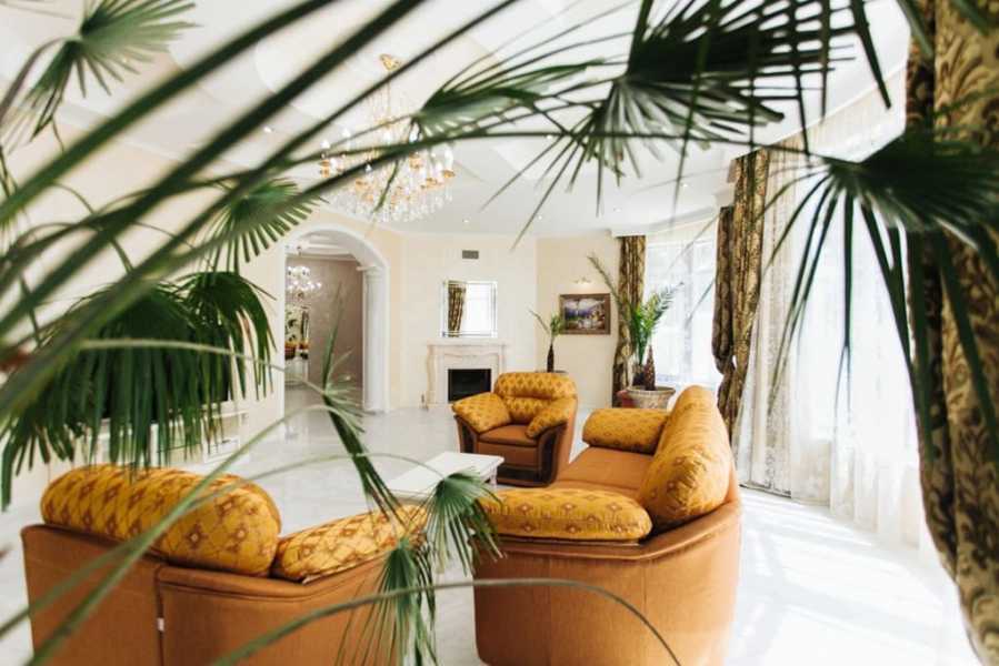 Аренда дома 800 м², Костанди ул., 47