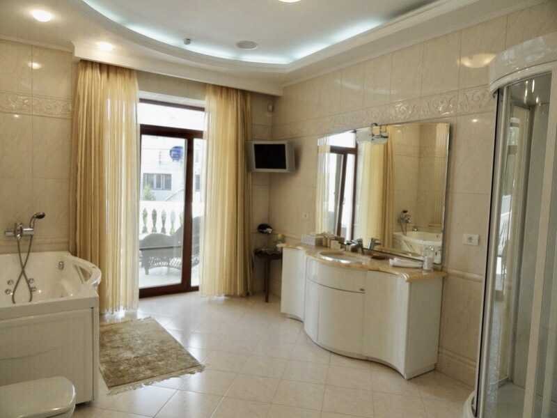 Аренда дома 800 м², Костанди ул., 47