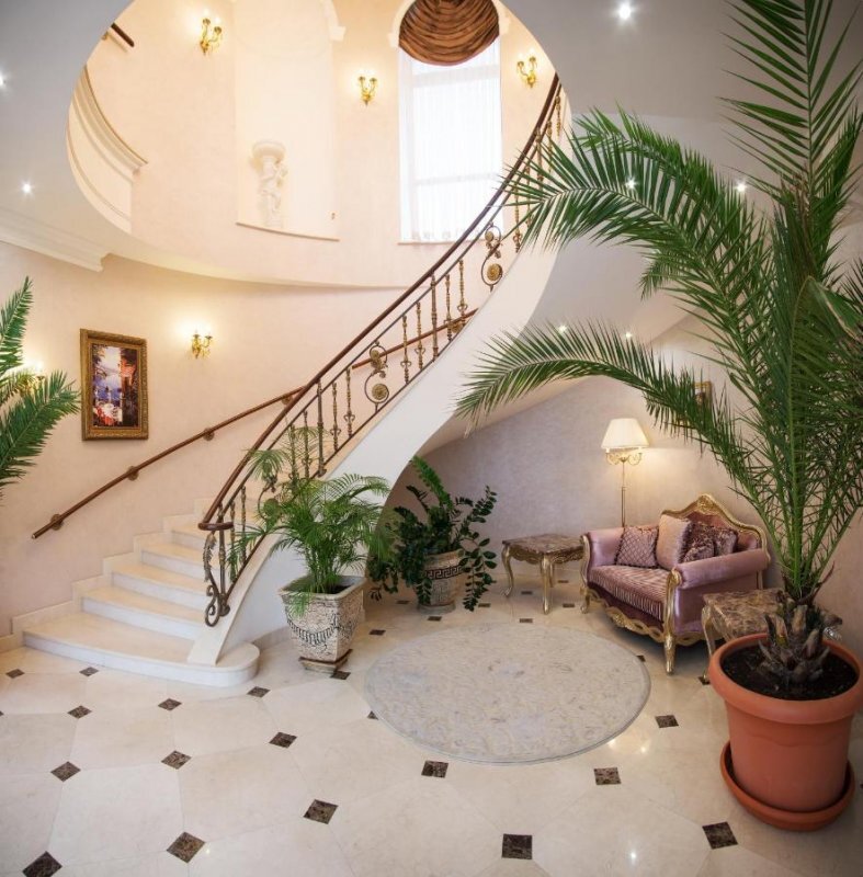 Аренда дома 800 м², Костанди ул., 47