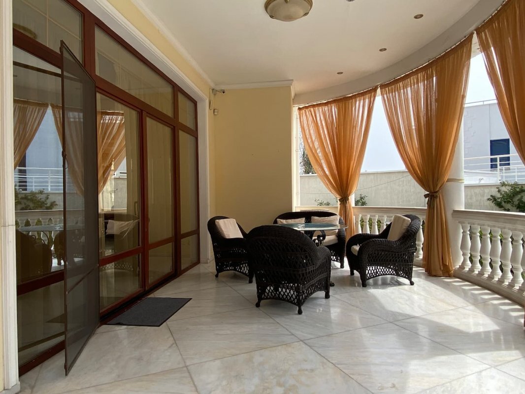 Аренда дома 800 м², Костанди ул., 47