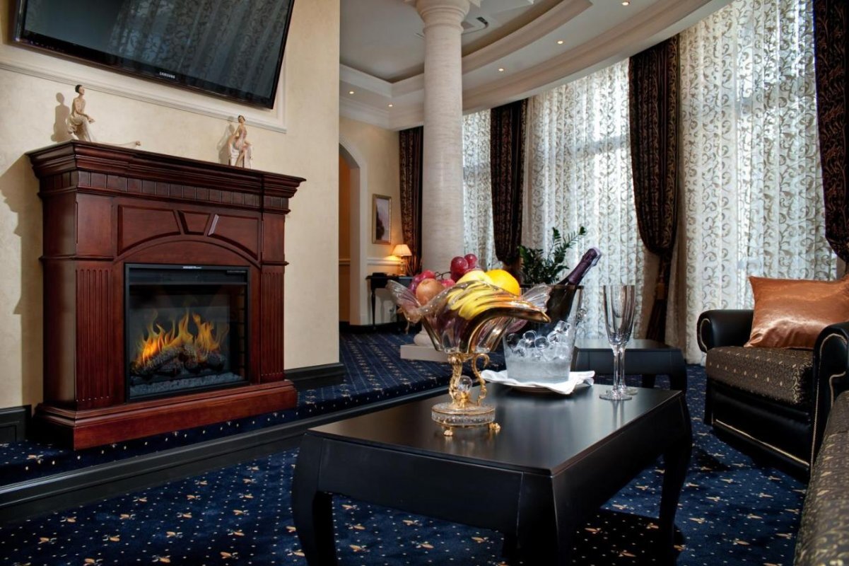 Аренда дома 800 м², Костанди ул., 47