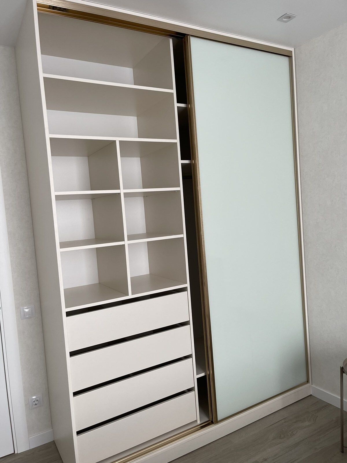 Аренда 2-комнатной квартиры 46 м², Днепровская наб., 20А