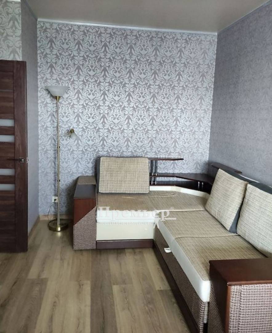 Продаж 1-кімнатної квартири 48 м², Школьная вул.