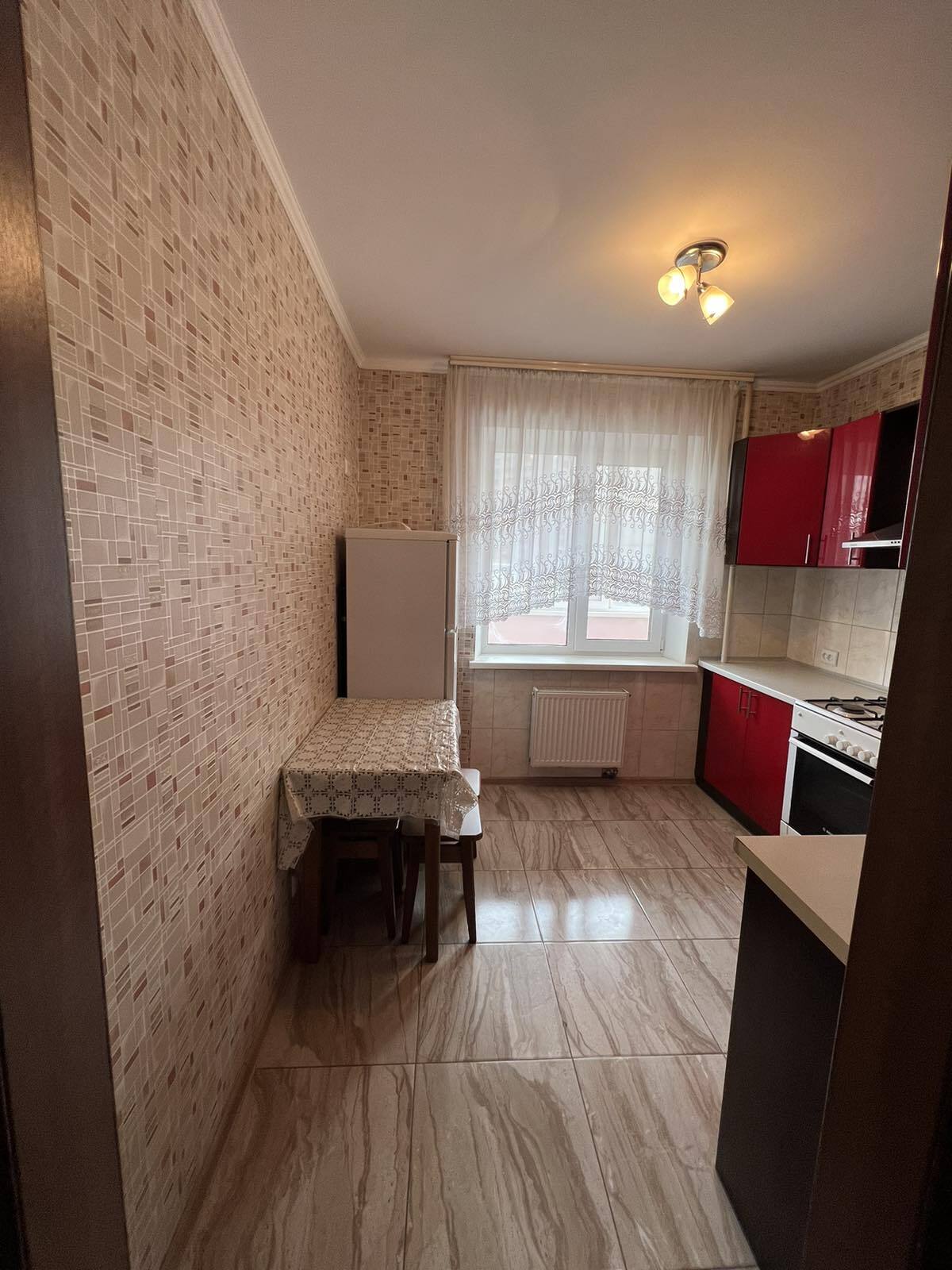 Оренда 1-кімнатної квартири 48 м², Симоненко вул., 113А