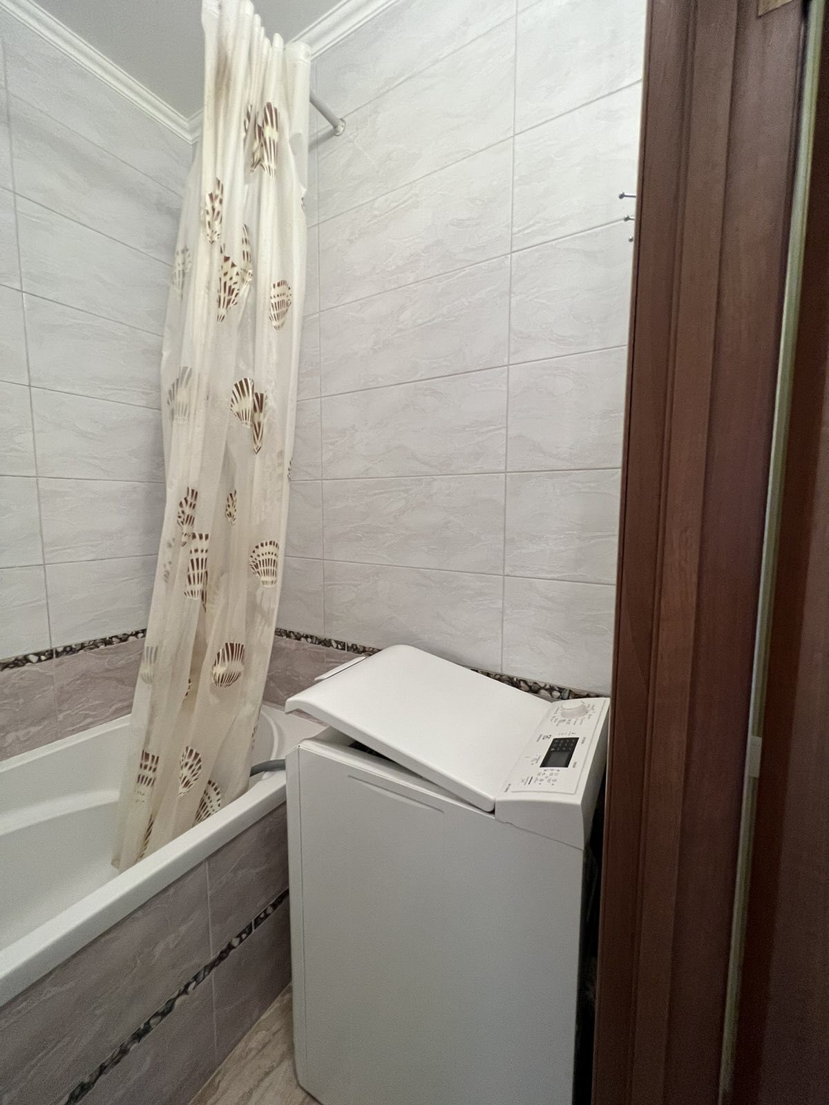 Оренда 1-кімнатної квартири 48 м², Симоненко вул., 113А