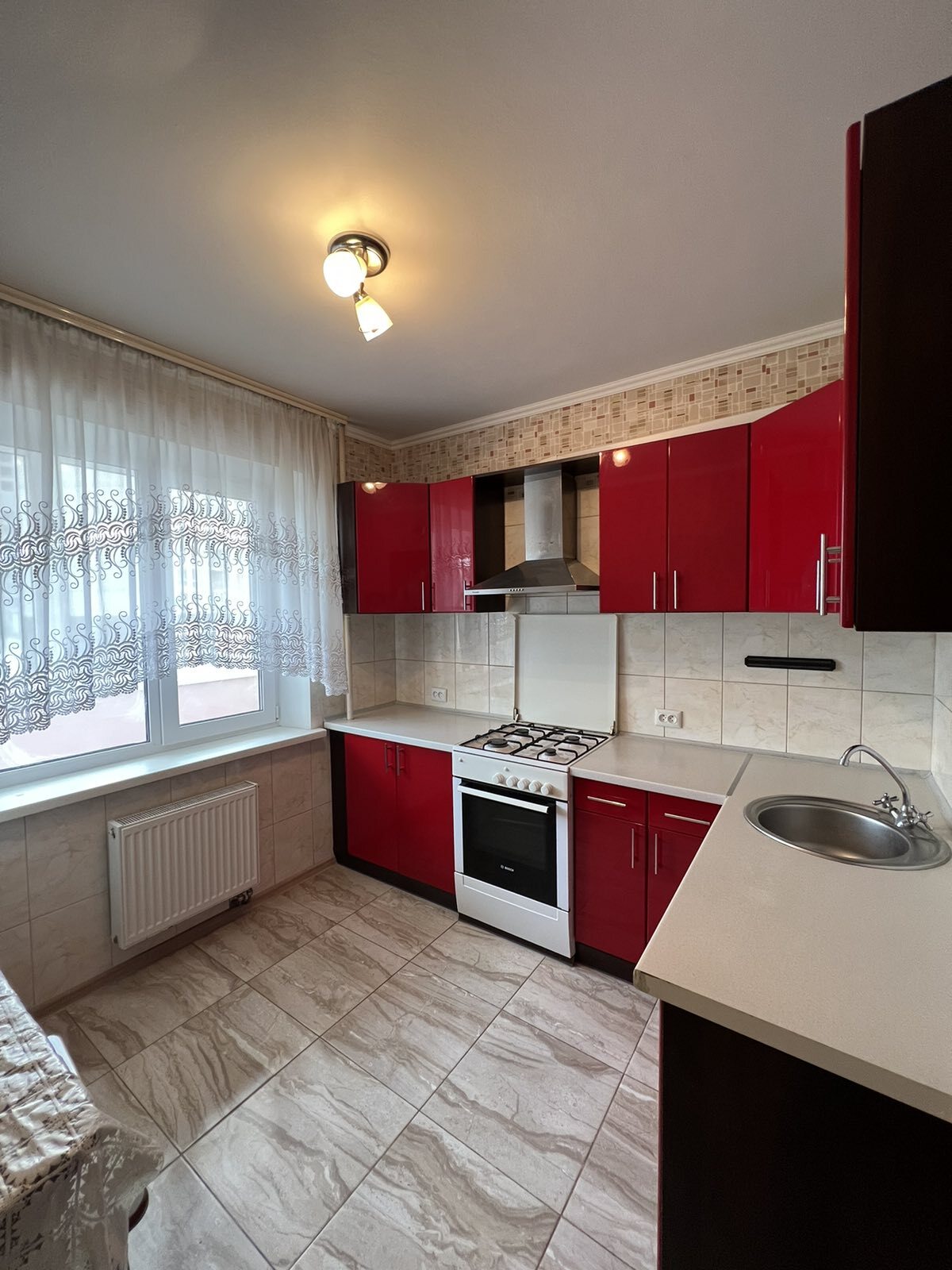 Оренда 1-кімнатної квартири 48 м², Симоненко вул., 113А