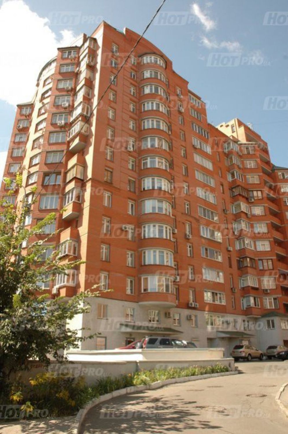 Оренда офісу 150 м², Золотоустівська вул., 10/12