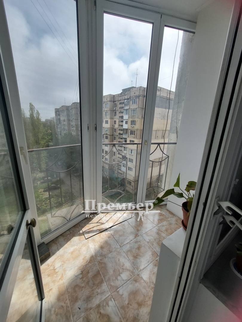 Продажа 4-комнатной квартиры 87 м², Добровольского просп.