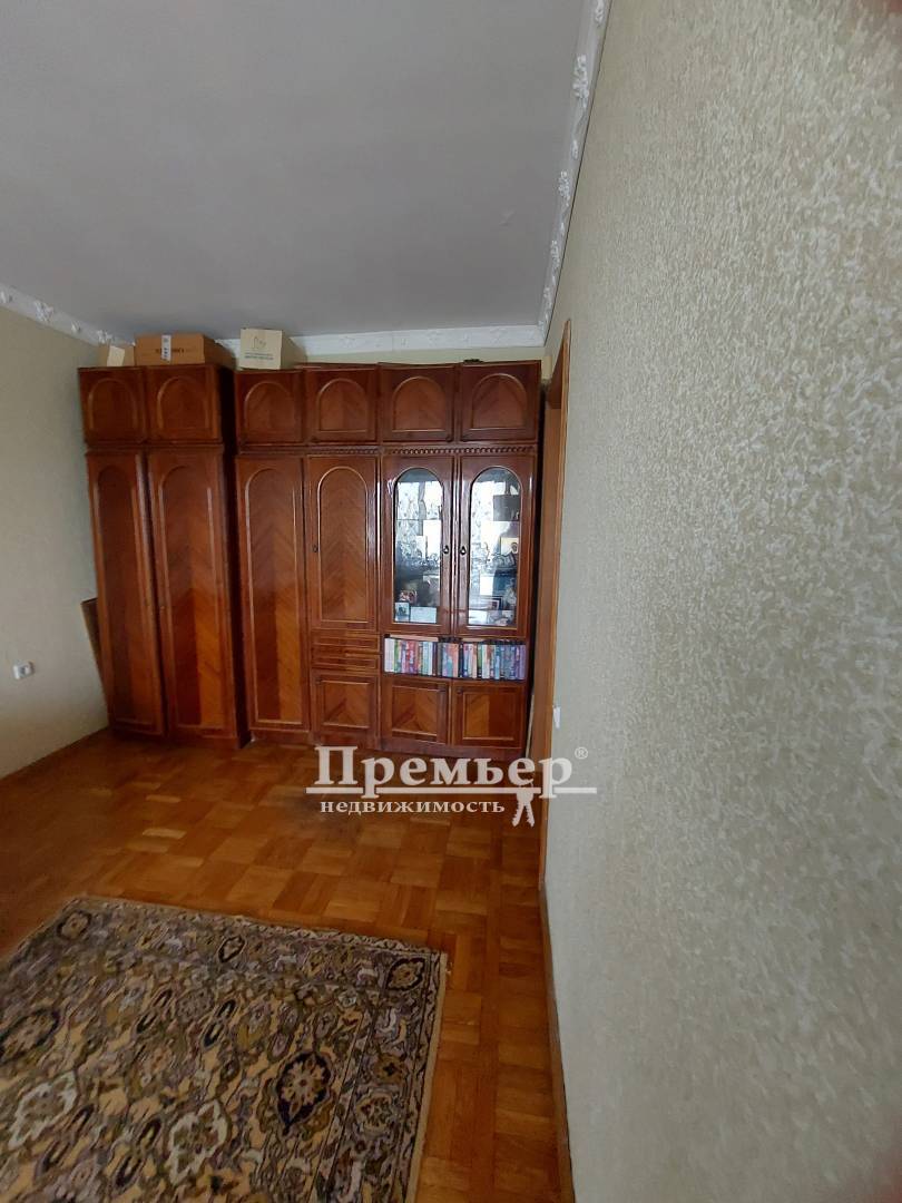 Продажа 4-комнатной квартиры 87 м², Добровольского просп.