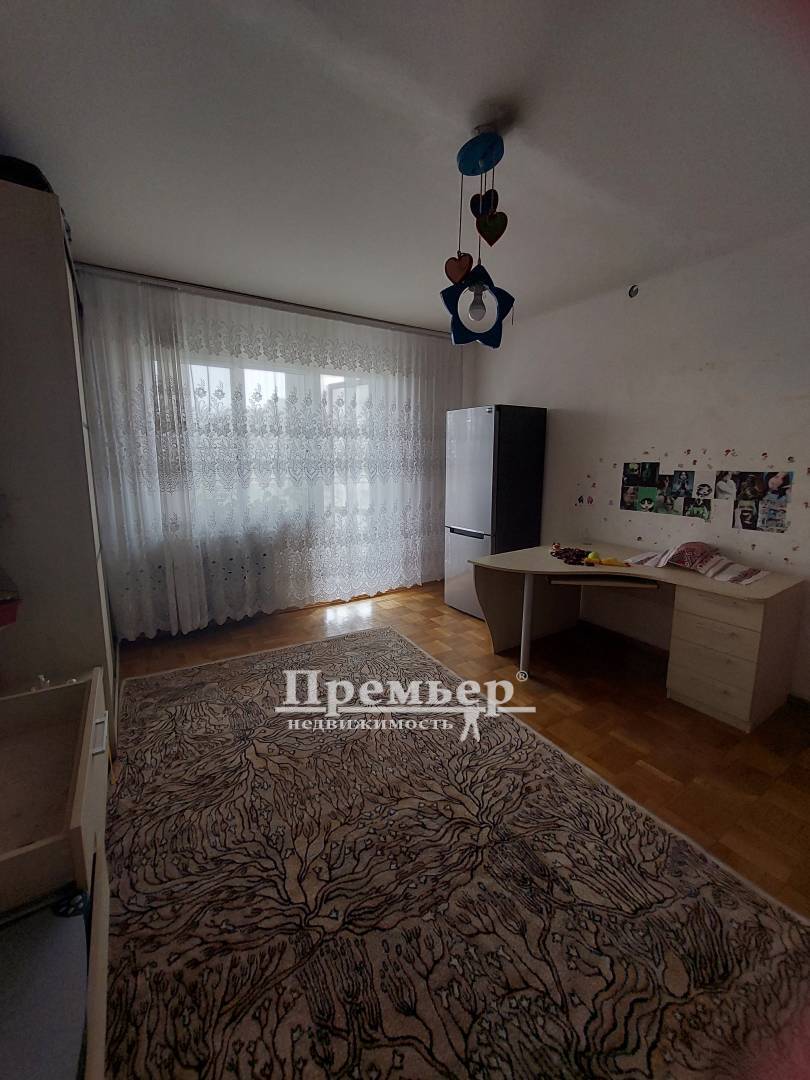 Продажа 4-комнатной квартиры 87 м², Добровольского просп.