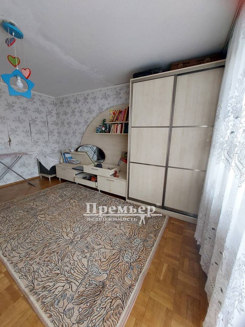 Продажа 4-комнатной квартиры 87 м², Добровольского просп.