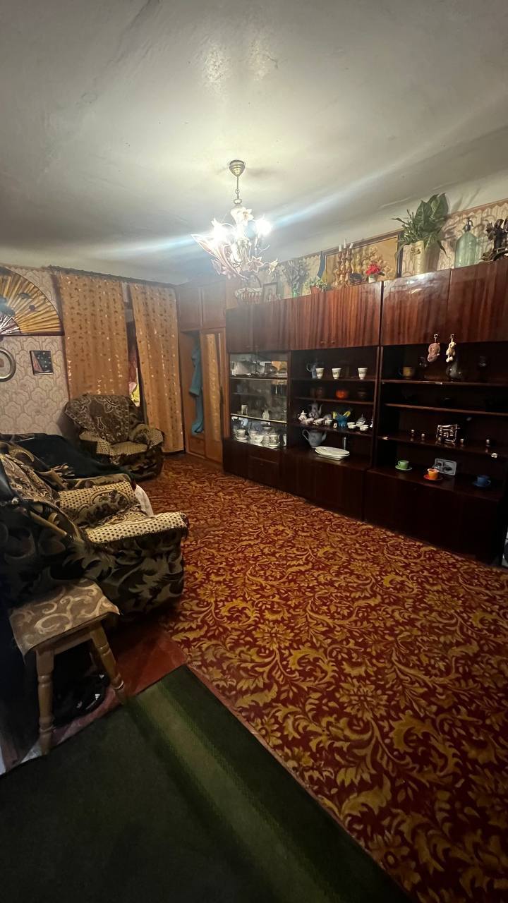 Продаж 2-кімнатної квартири 43 м², Кам'янецька вул., 65