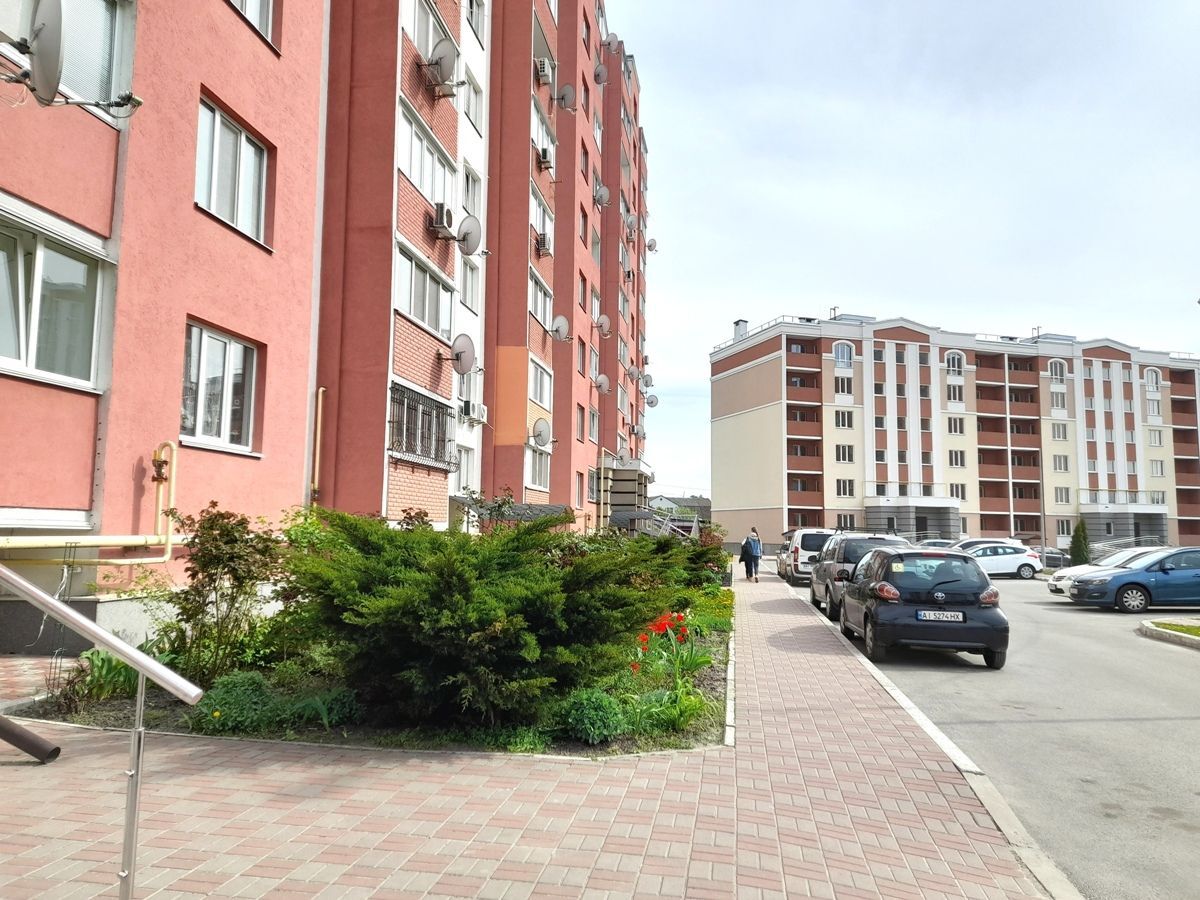 Продажа 3-комнатной квартиры 111 м², Братьев Чмилив ул.