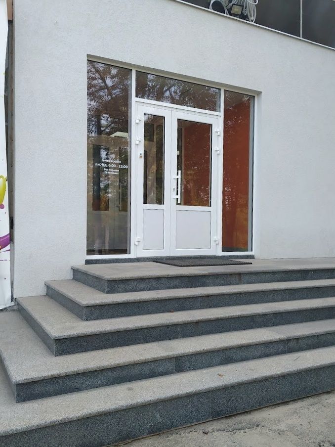 Оренда приміщення вільного призначення 16.9 м², Немишлянська вул., 56А