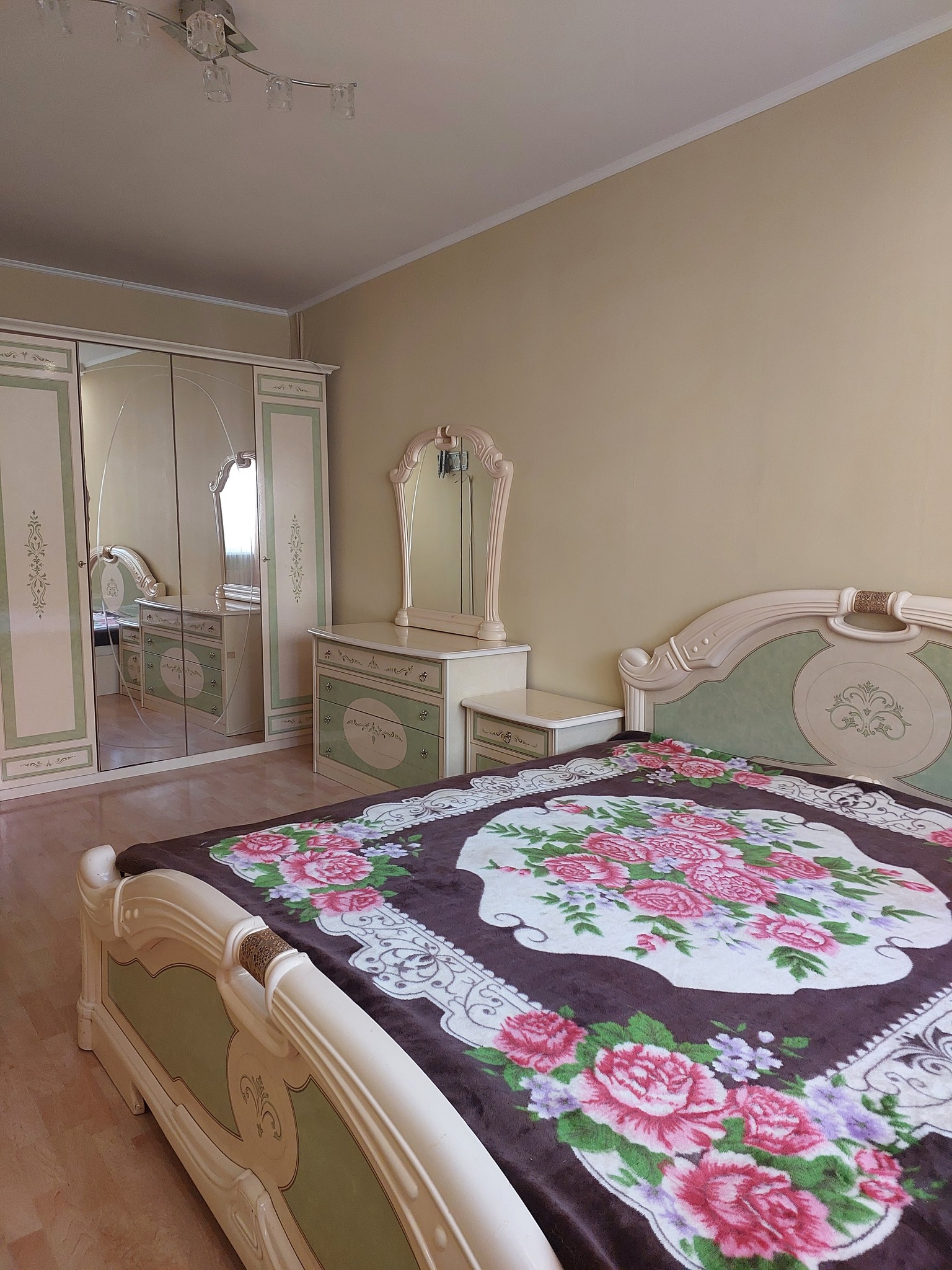 Продаж 2-кімнатної квартири 76 м², Малиновского Маршала вул., 69