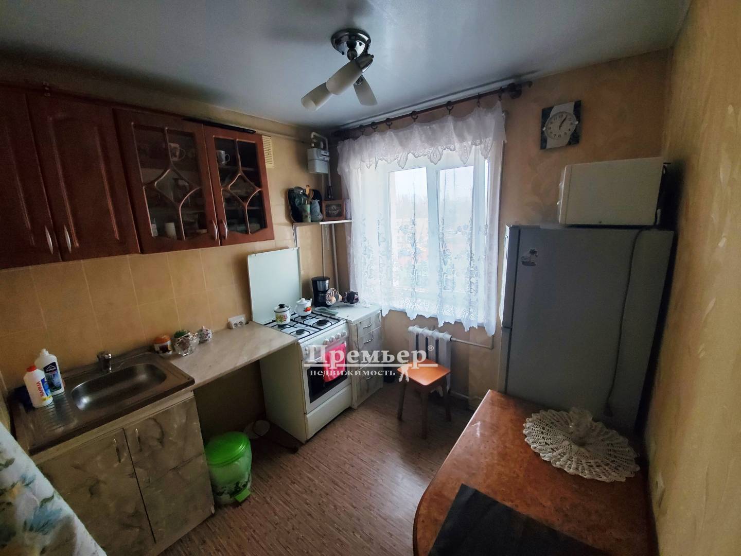 Продаж 1-кімнатної квартири 32 м², Варненська вул.