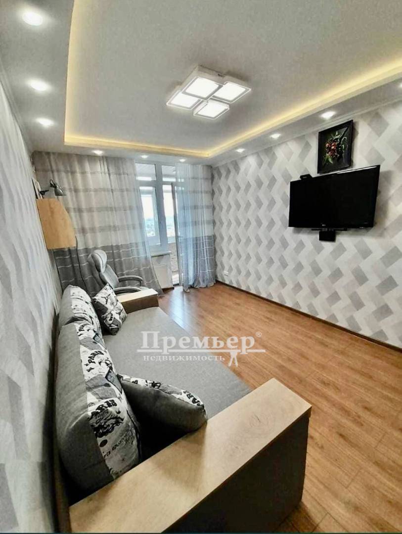 Продаж 1-кімнатної квартири 48 м², Жаботинского вул.