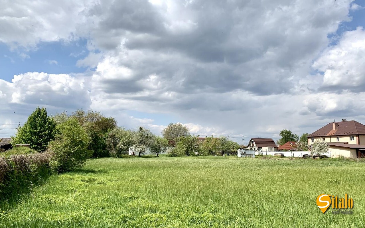 Продаж ділянки під індивідуальне житлове будівництво 25 соток