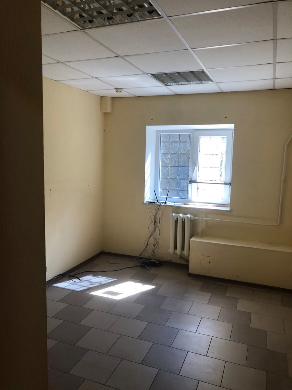 Оренда комерції 230 м², Чернишевського вул., 1