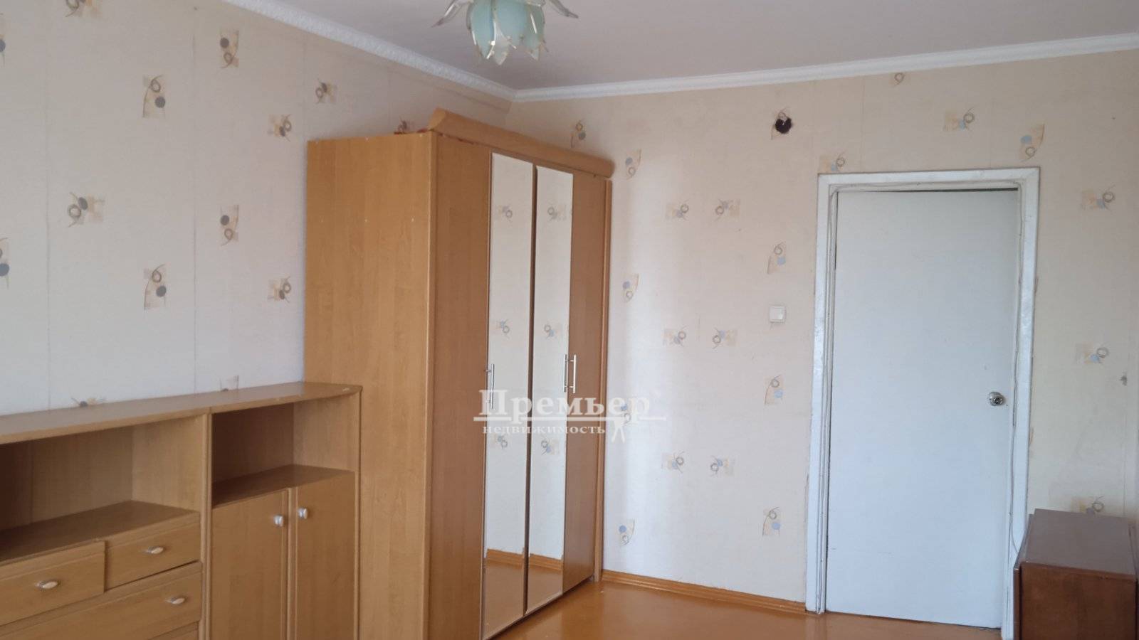 Продаж 4-кімнатної квартири 63 м², Парусна вул., 14