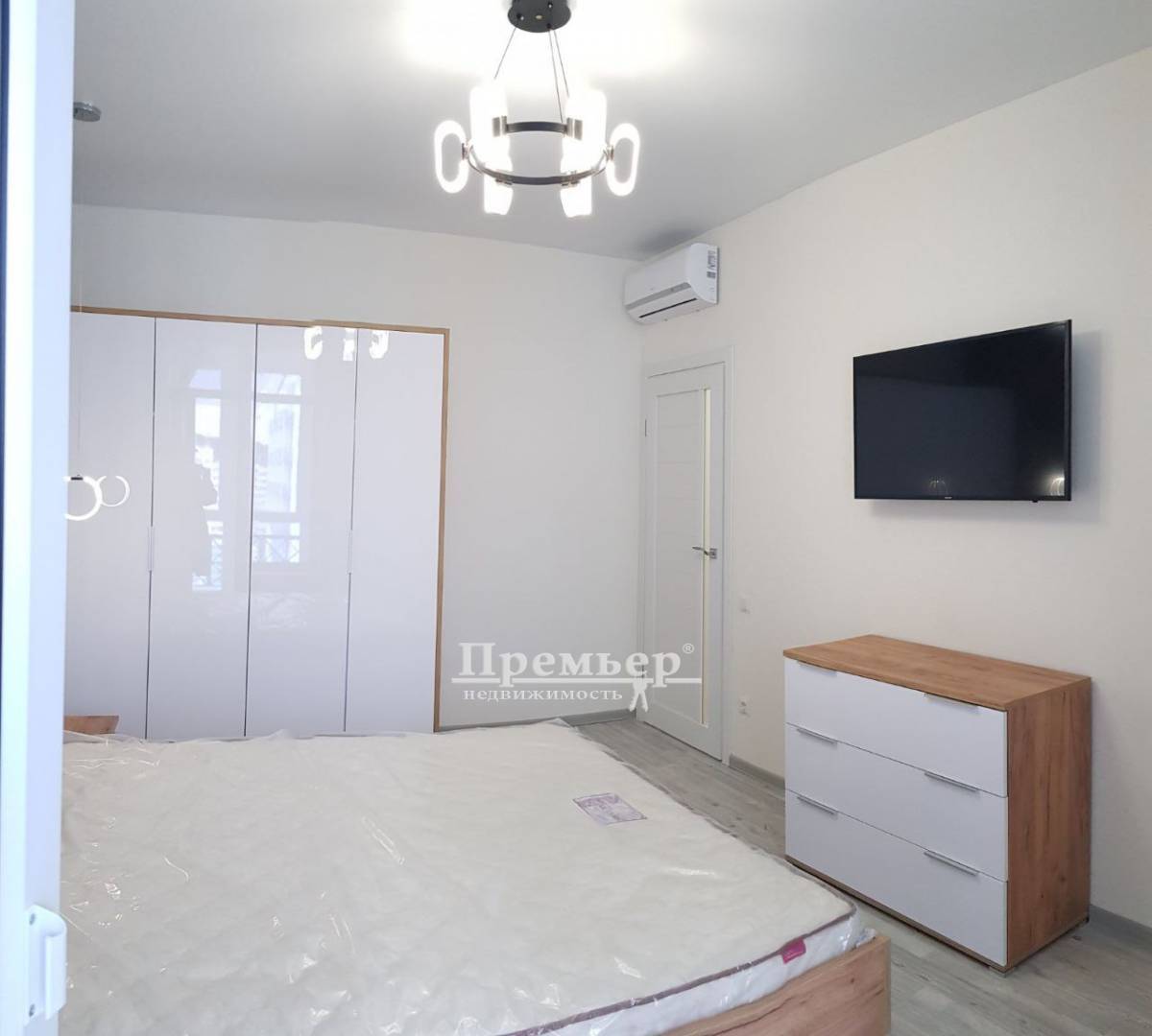 Продаж 2-кімнатної квартири 52 м², Толбухина вул.