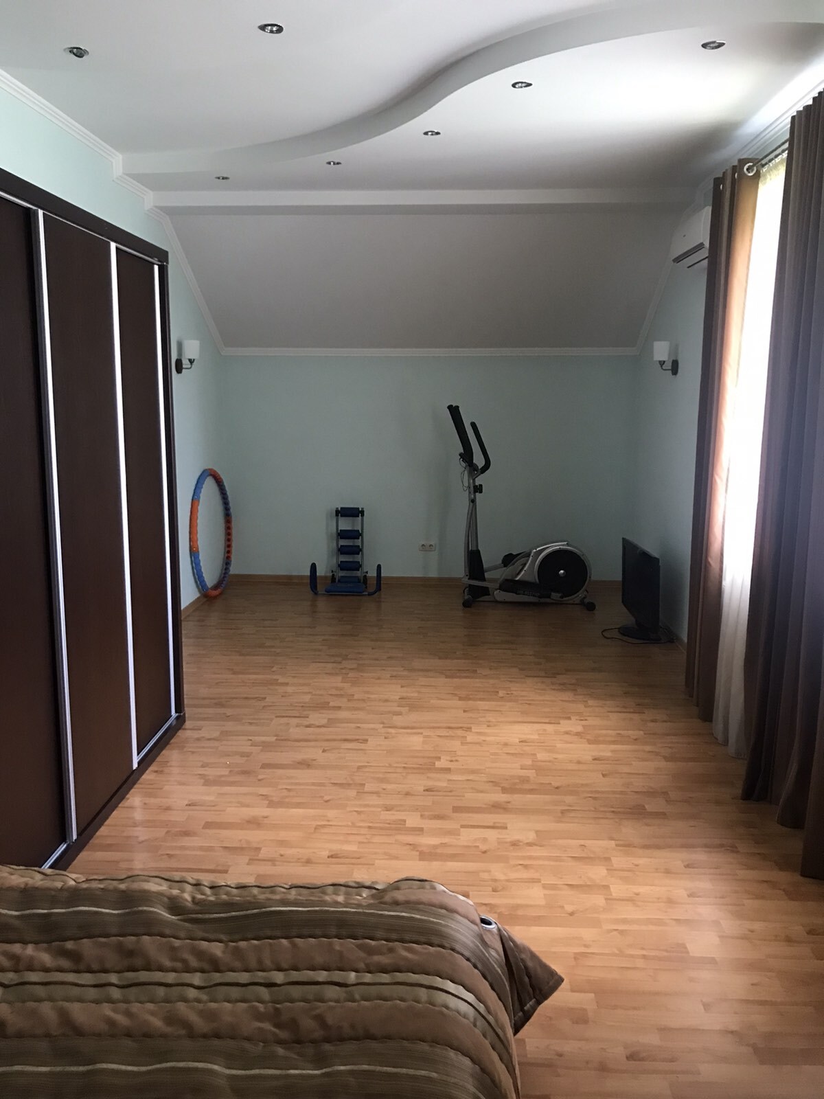 Продаж будинку 240 м²