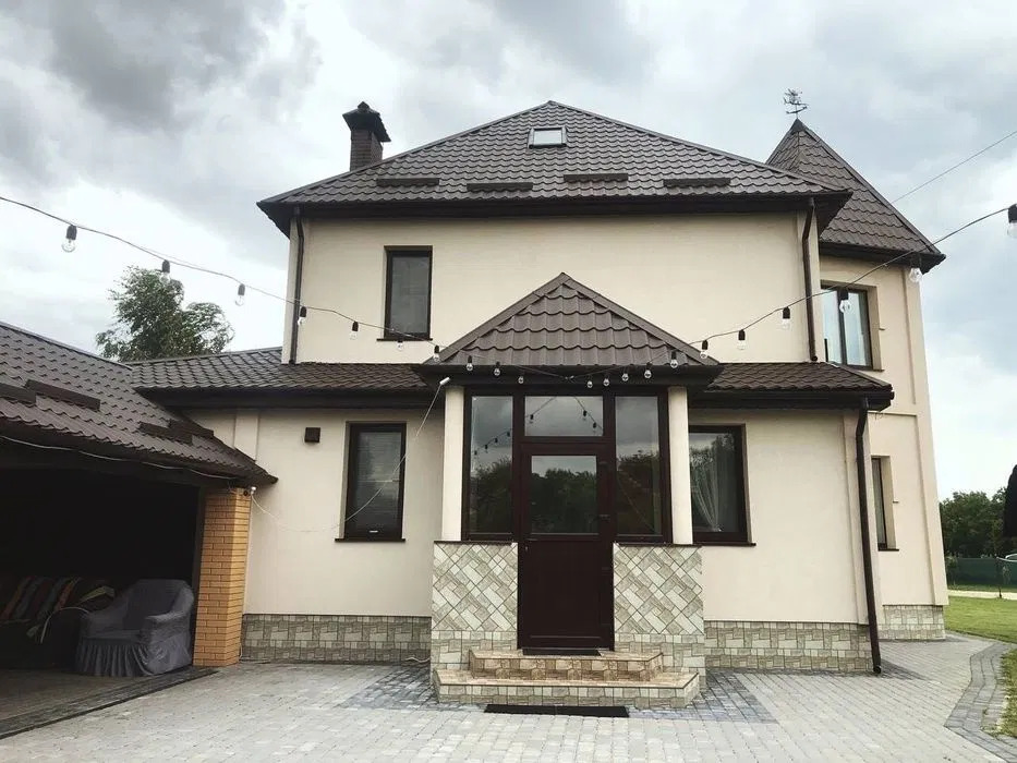 Коттедж посуточно 300 м²
