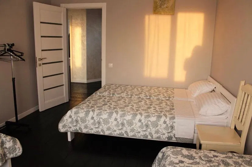 Коттедж посуточно 300 м²