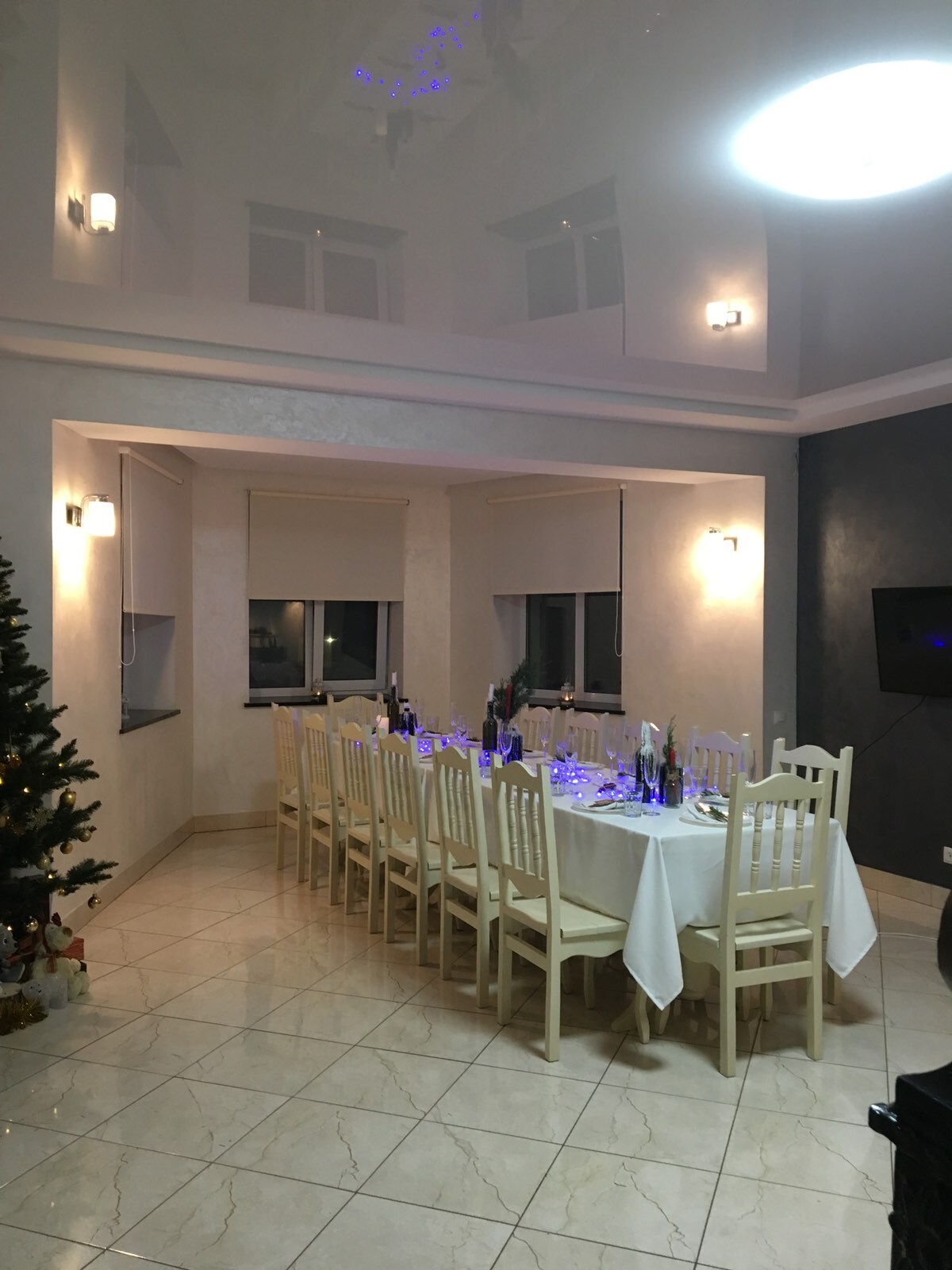 Коттедж посуточно 300 м²