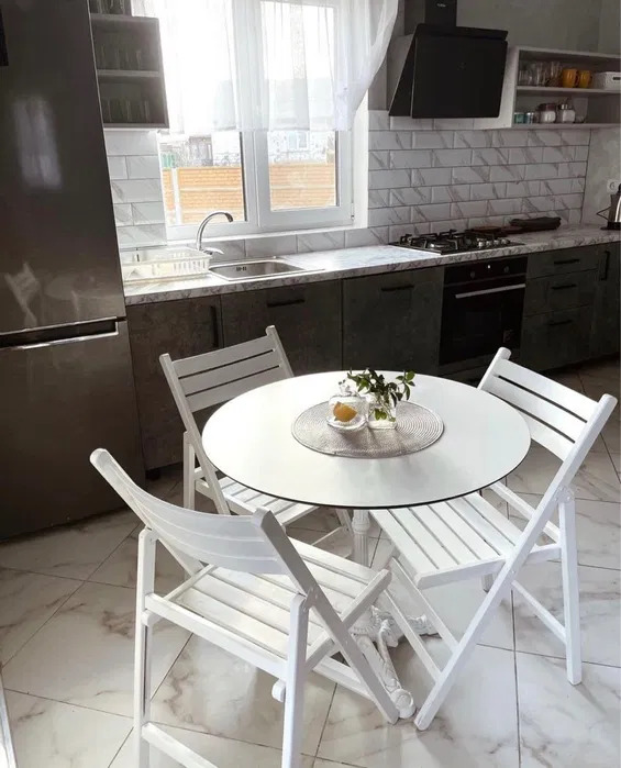 Коттедж посуточно 300 м²