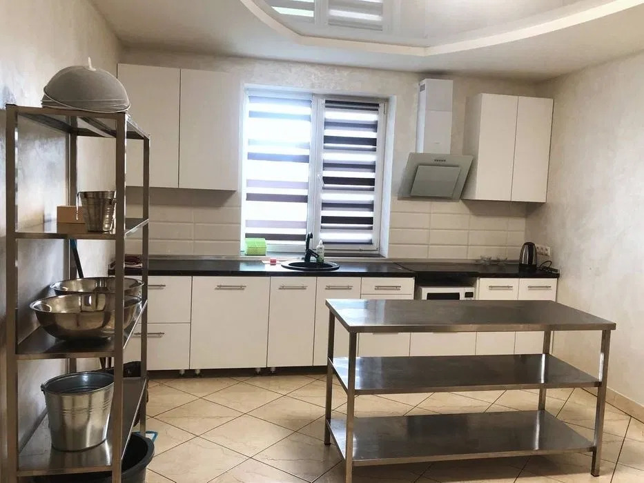 Коттедж посуточно 300 м²