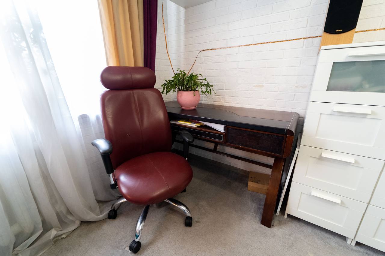 Продажа 4-комнатной квартиры 93 м², Петрова Генерала ул., 22А