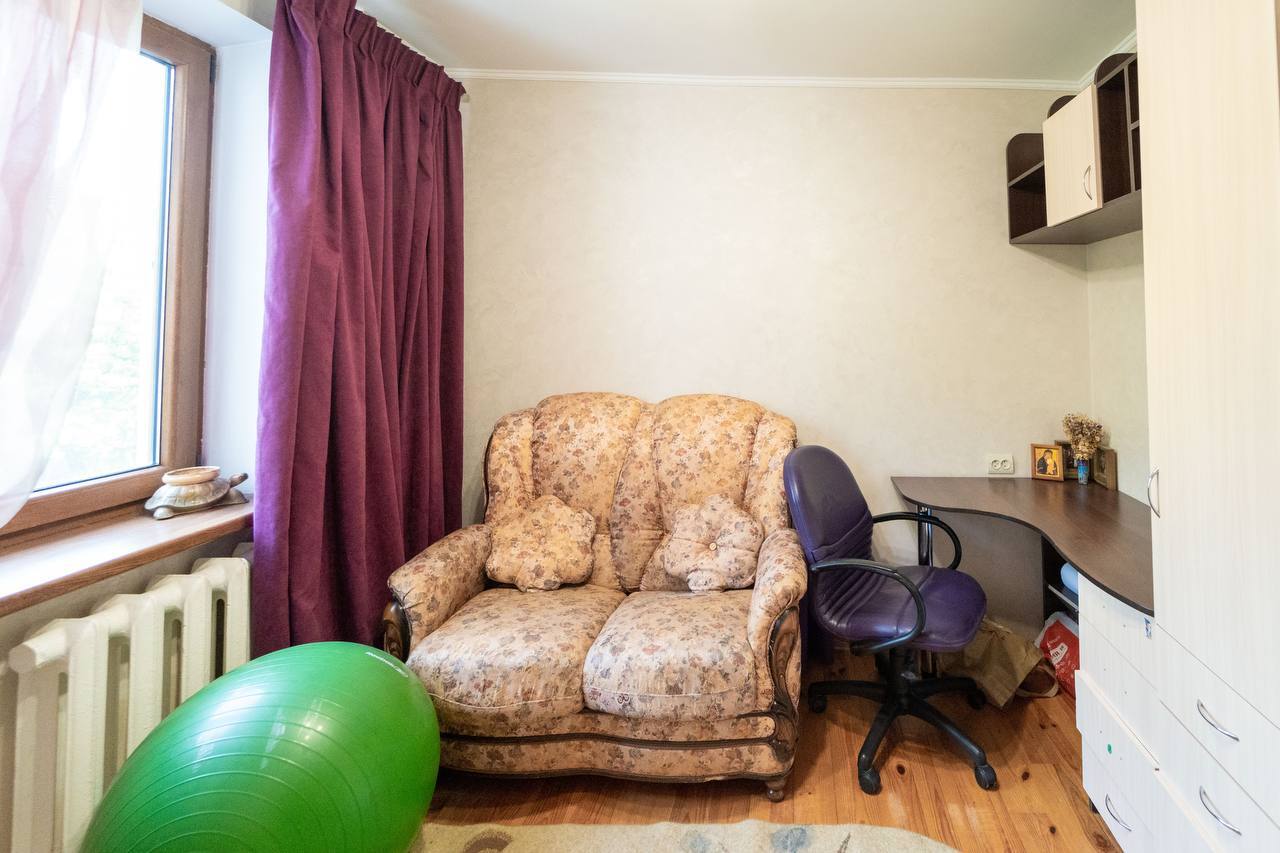 Продажа 4-комнатной квартиры 93 м², Петрова Генерала ул., 22А