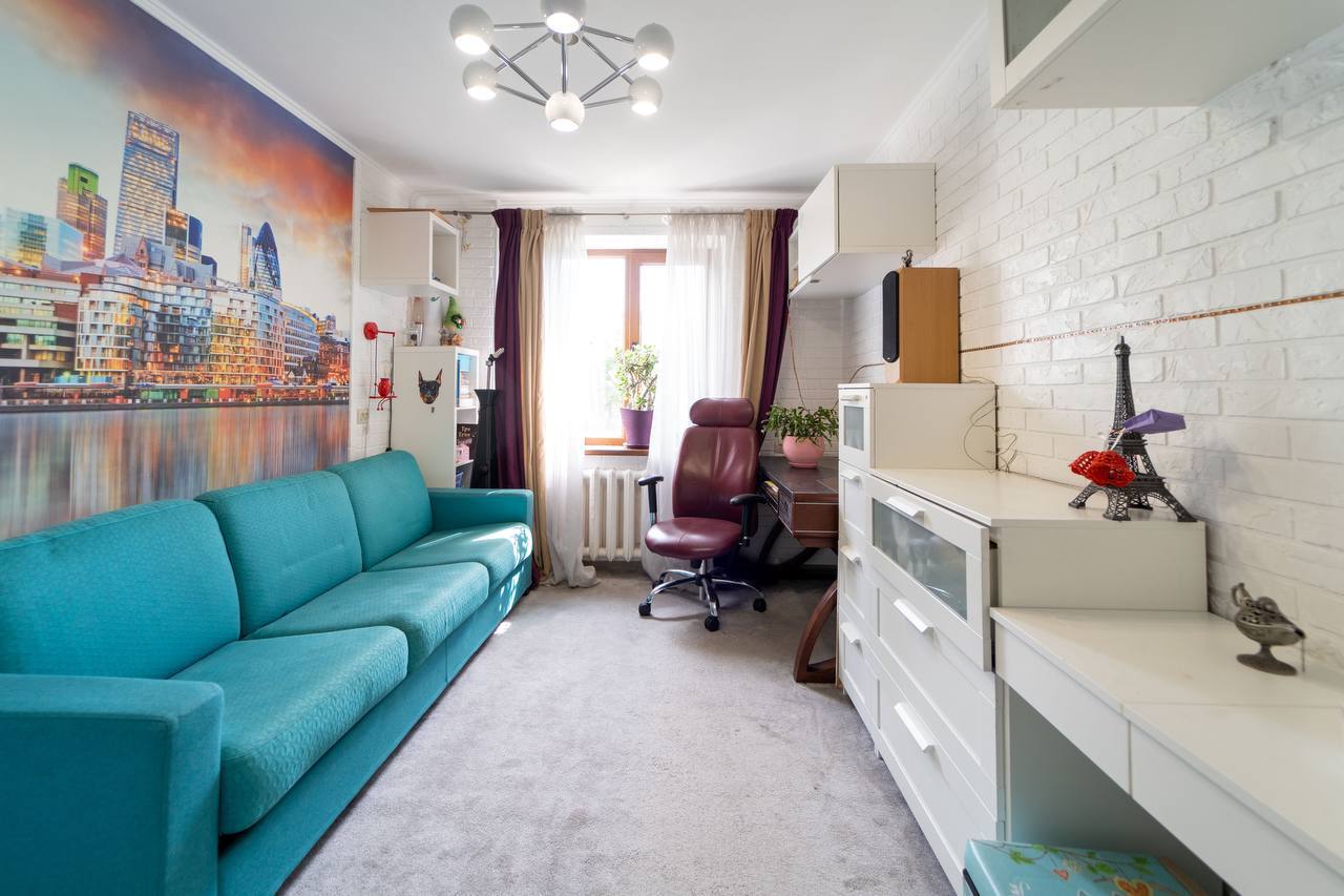 Продажа 4-комнатной квартиры 93 м², Петрова Генерала ул., 22А