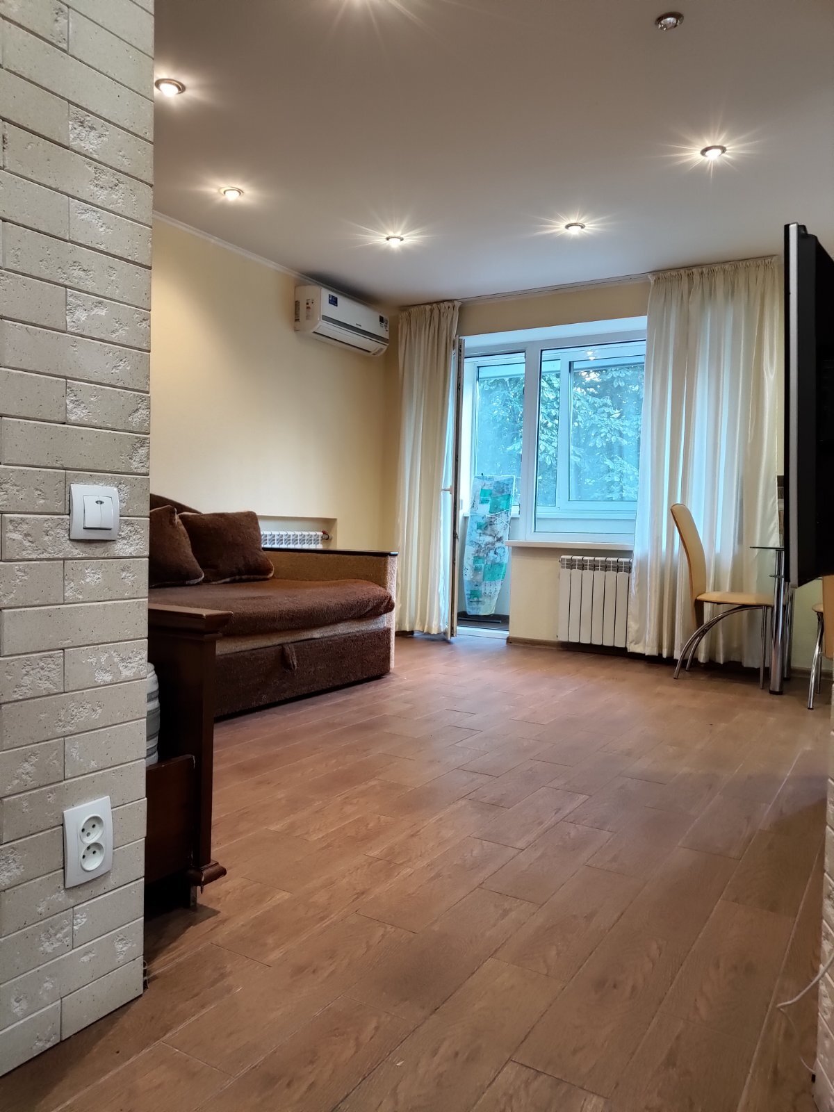 Продаж 1-кімнатної квартири 40 м², Панікахи вул., 16