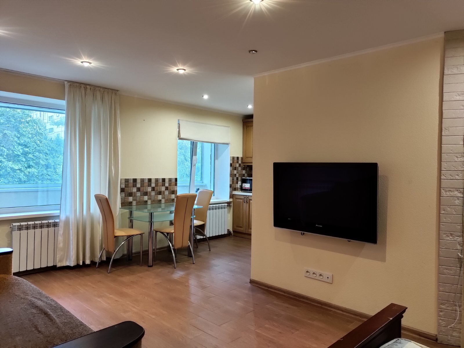 Продаж 1-кімнатної квартири 40 м², Панікахи вул., 16