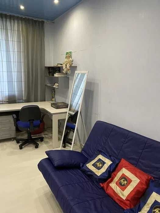 Оренда 3-кімнатної квартири 90 м², Успенська пл., 7