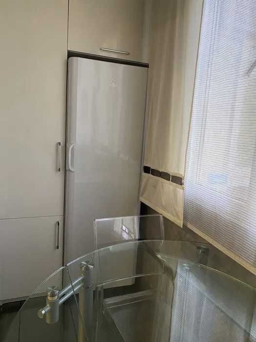 Оренда 3-кімнатної квартири 90 м², Успенська пл., 7