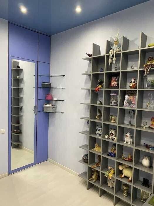 Оренда 3-кімнатної квартири 90 м², Успенська пл., 7