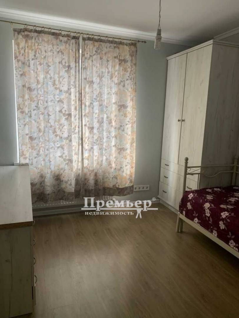 Продаж 2-кімнатної квартири 63 м², Небесної сотні просп.