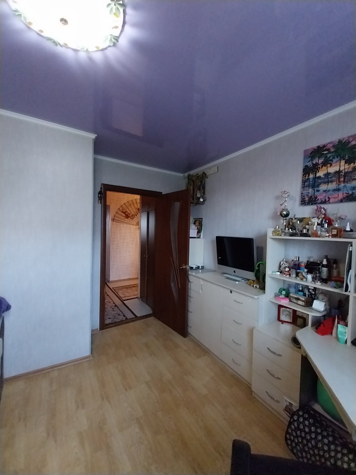 Продаж 4-кімнатної квартири 85 м², Добровольского просп.