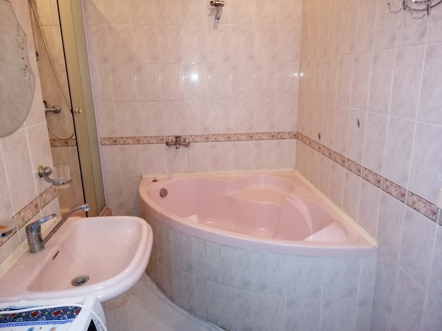 Оренда 3-кімнатної квартири 80 м², Михайла Грушевського вул., 28/2