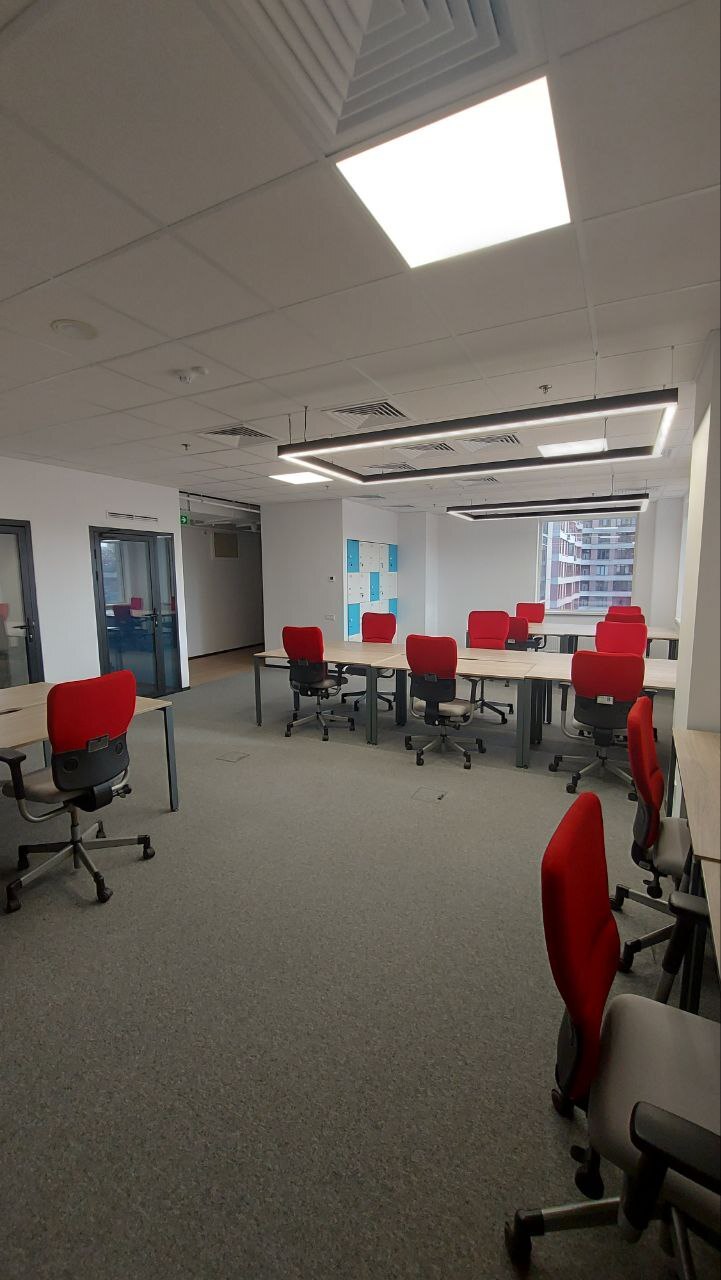 Оренда офісу 875 м², Жилянська вул., 73-79