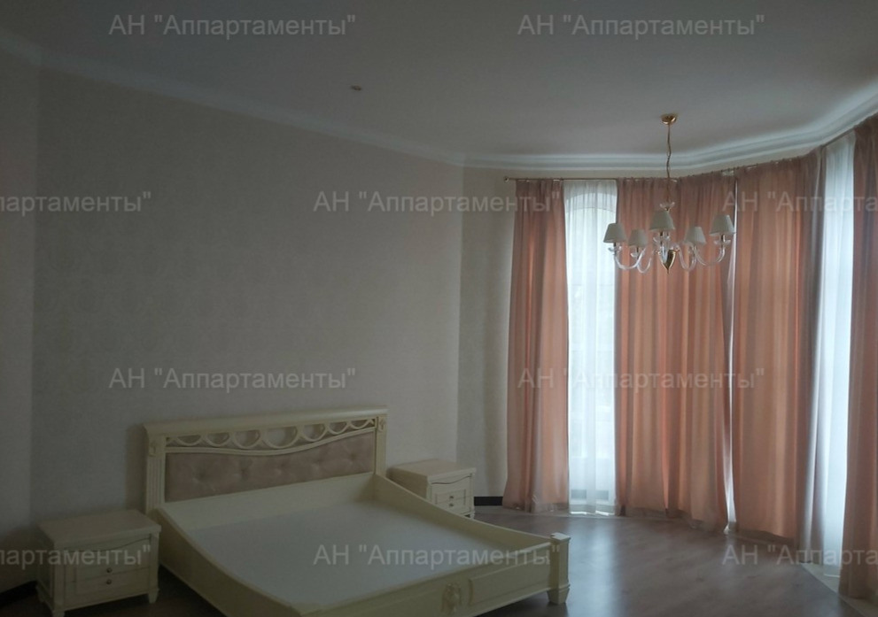 Продажа дома 760 м², Алексея Деревянко ул.