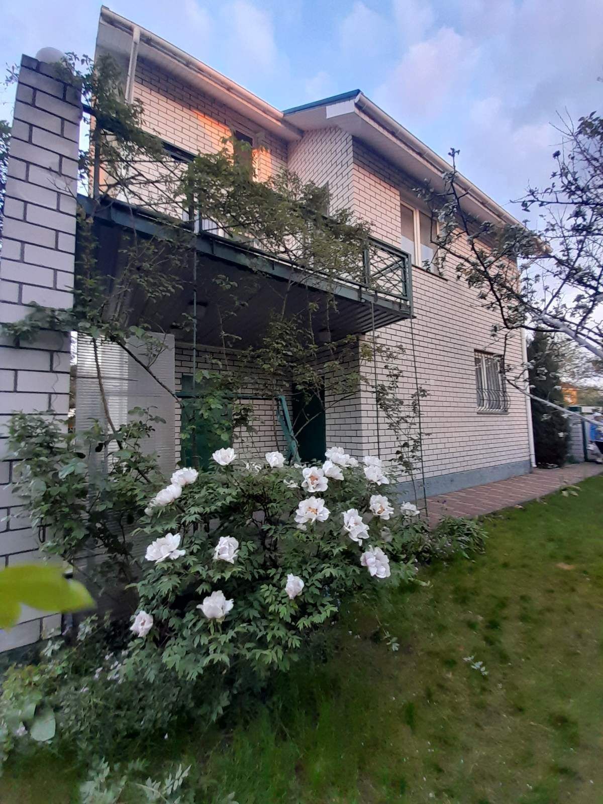 Оренда будинку 140 м², Орхідейна вул.