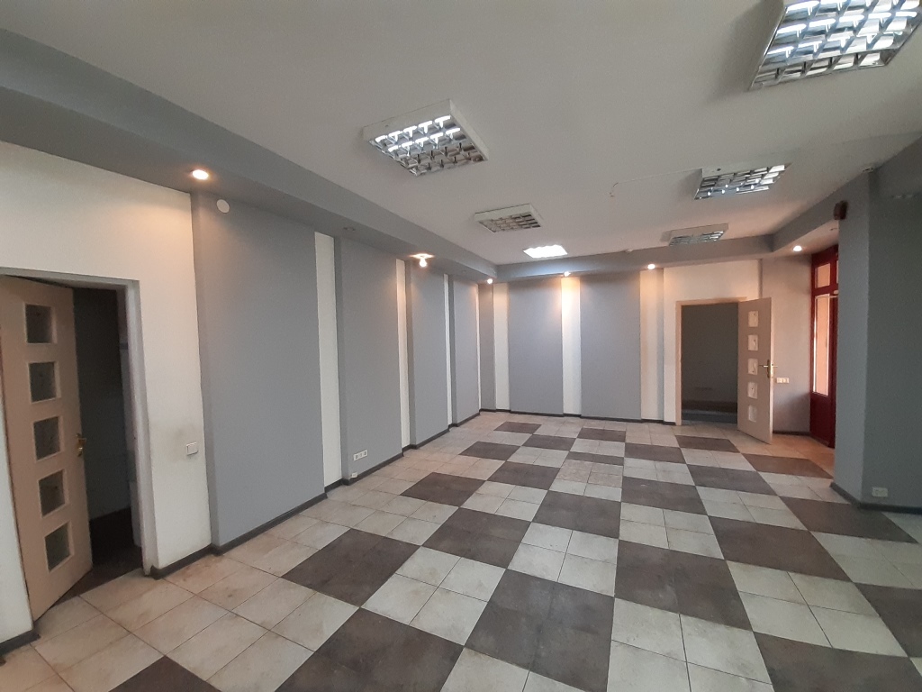 Аренда помещения свободного назначения 125 м², Багалия 4